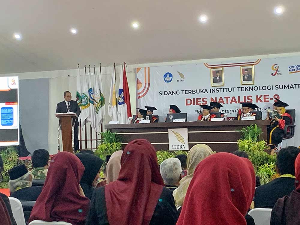 Dies Natalis ke-9 ITERA - Gubernur Arinal Generasi Muda Harus Siap Hadapi Bonus Demografi - Yopie Pangkey.jpg