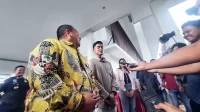 Gubernur Lampung Arinal Djunaidi Kaesang Pangarep Sarapan Hangat Bersama di Mahan Agung - Yopie Pangkey Gubernur Lampung Arinal Djunaidi Kaesang Pangarep Sarapan Hangat Bersama di Mahan Agung - Yopie Pangkey.webp