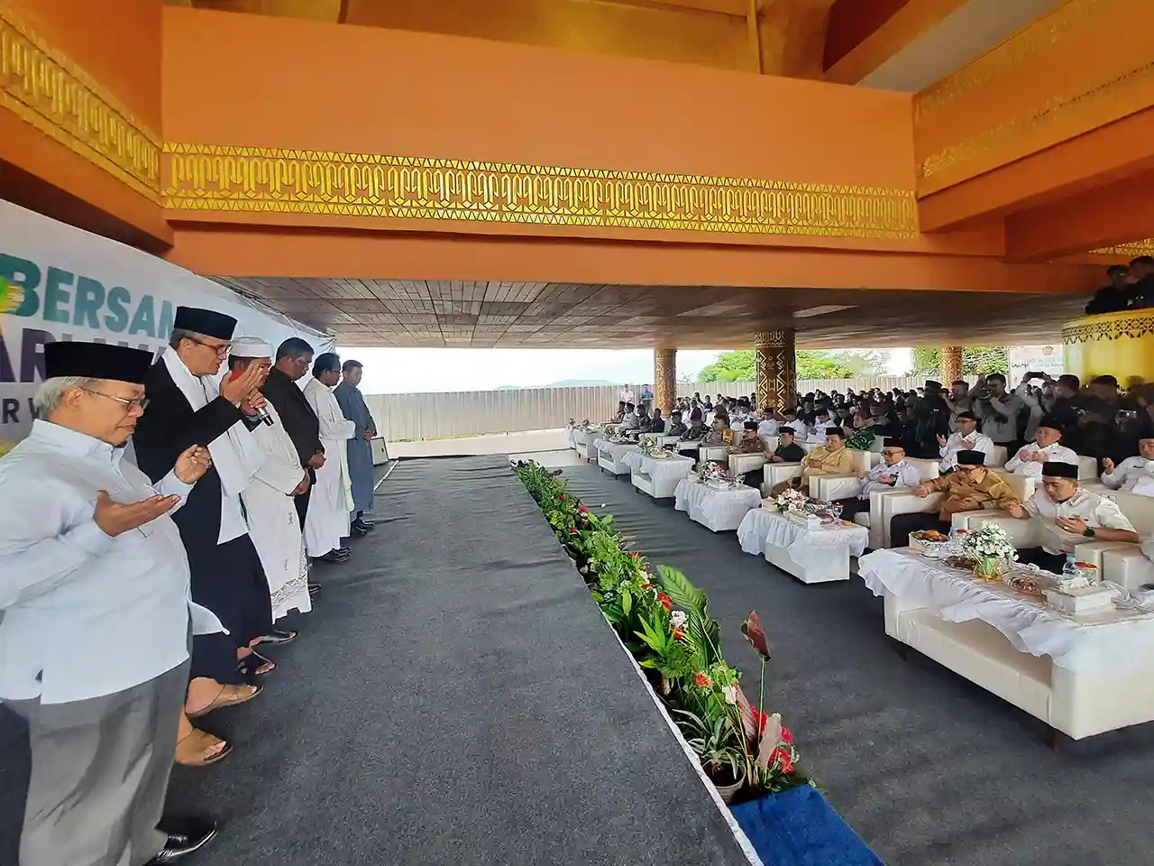 Gubernur lampung arinal djunaidi Doa Bersama Lintas Agama di Menara Siger - Wujud Kebersamaan dan Harmoni - yopie pangkey