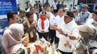 Gubernur Arinal Djunaidi Resmikan Kampung Nelayan Modern Kalamo Pulau Pasaran - Yopie Pangkey - 1 Gubernur Arinal Djunaidi Resmikan Kampung Nelayan Modern Kalamo Pulau Pasaran - Yopie Pangkey - 1