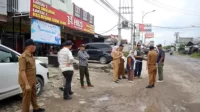 Jalan Rusak di Ruas Bandar Jaya - Simpang Mandala Segera Diperbaiki Dinas BMBK Pemprov Lampung Jalan Rusak di Ruas Bandar Jaya - Simpang Mandala Segera Diperbaiki Dinas BMBK Pemprov Lampung.webp