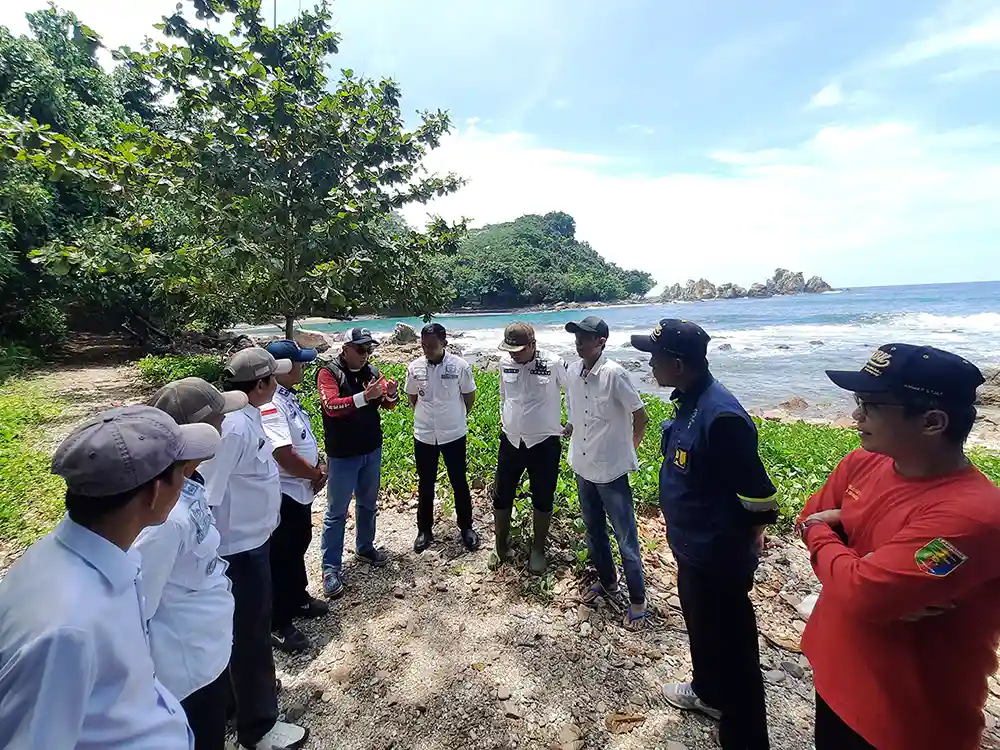 Perbaikan Jalan Provinsi di Peisisir Tanggamus, Akses Pariwisata  -  Sukamara Kuripan - Simpang Teluk Kiluan - Simpang Umbar  - Putih Doh - Simpang Kota Agung - Yopie Pangkey - 1