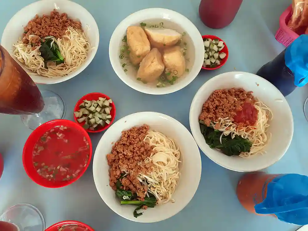 Mie Ayam Bakso 91 Jalan Ryacudu Sukarame - Yopie Pangkey 1