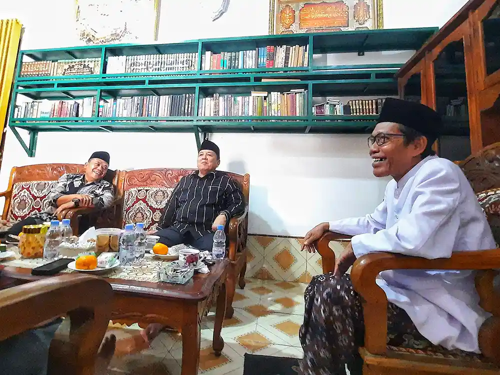 Arinal Djunaidi silaturahmi Rais Syuriyah Pengurus Wilayah Nahdlatul Ulama PWNU Lampung KH Shodiqul Amin Ponpes Darul Ishlah