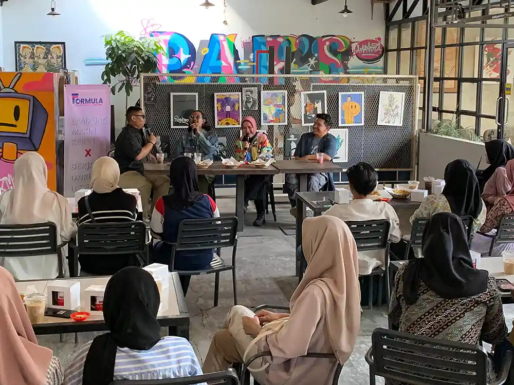 Forum Muda Lampung FORMULA Gelar Diskusi Inspiratif untuk Anak Muda - Media Sosial secara Positif dan Menguntungkan - Yopie Pangkey