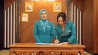Purnama Wulan Sari Mirza (kiri) dan Zita Anjani Radityo Egi (kanan). (Foto: Biro Adpim Pemprov Lampung)