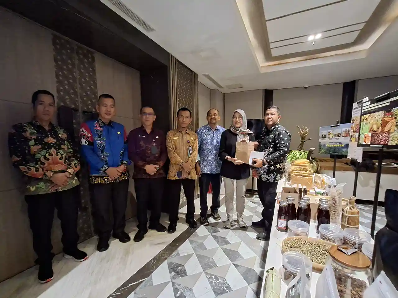 KUPS Enterprise KPH Pesawaran Dinas Kehutanan Lampung - Gerakan Kolektif Petani Hutan Menuju Kesejahteraan - Yopie Pangkey