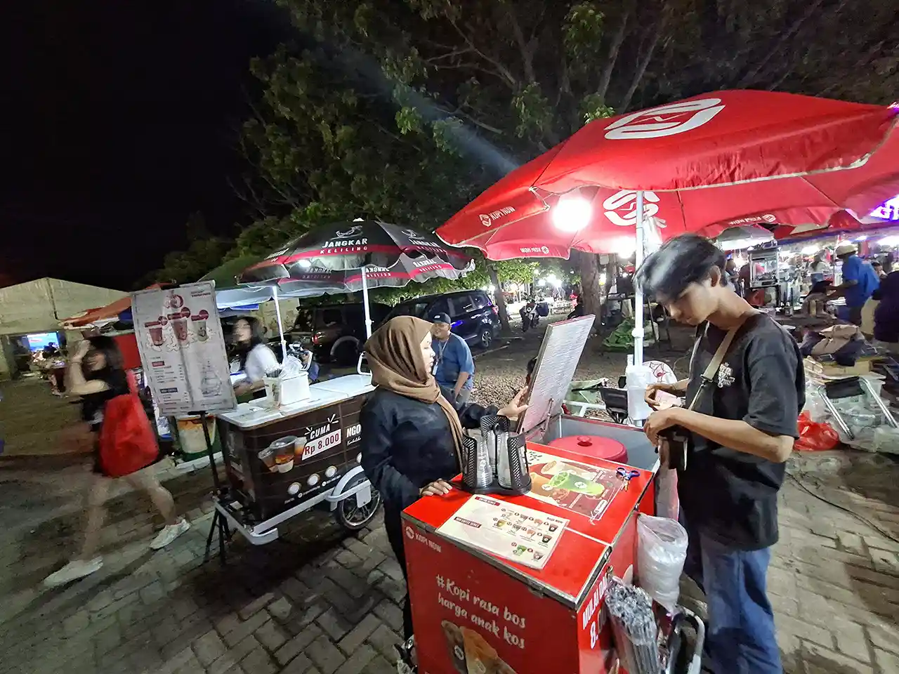 Kopi Keliling di Lampung Fest Laris Ratusan Cangkir Warnai Dinamika Ekonomi Rakyat - Yopie Pangkey 1