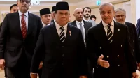 Warga Pakistan Teriakkan Tokoh Besar Dunia Soekarno Diplomasi Prabowo Ribuan Warga Pakistan Teriakkan Tokoh Besar Dunia Warisan Soekarno Hidup dalam Diplomasi Prabowo