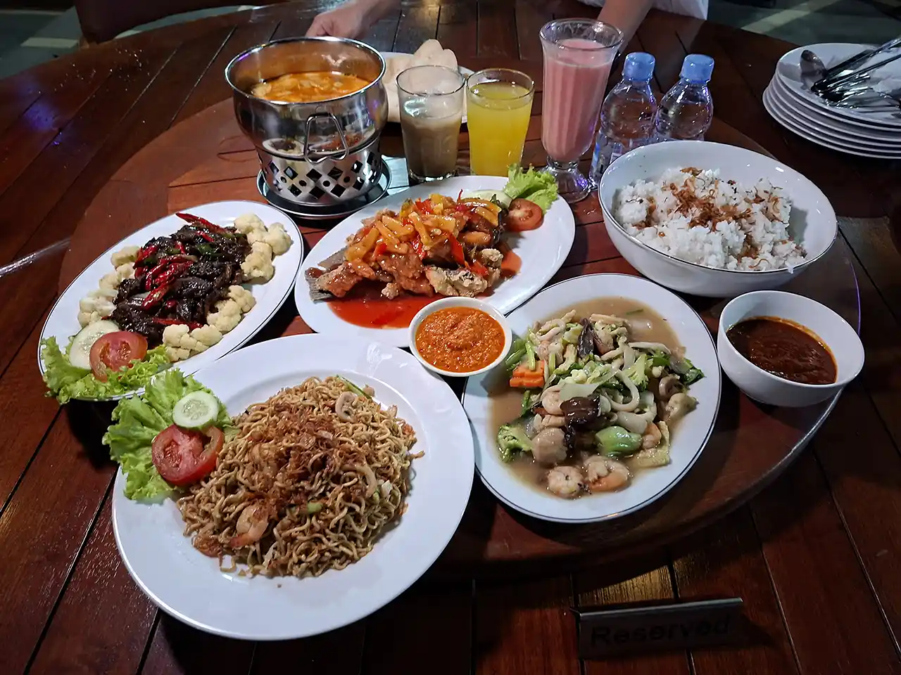 Foto Gambar Harga dan Menu Lampung Skyland