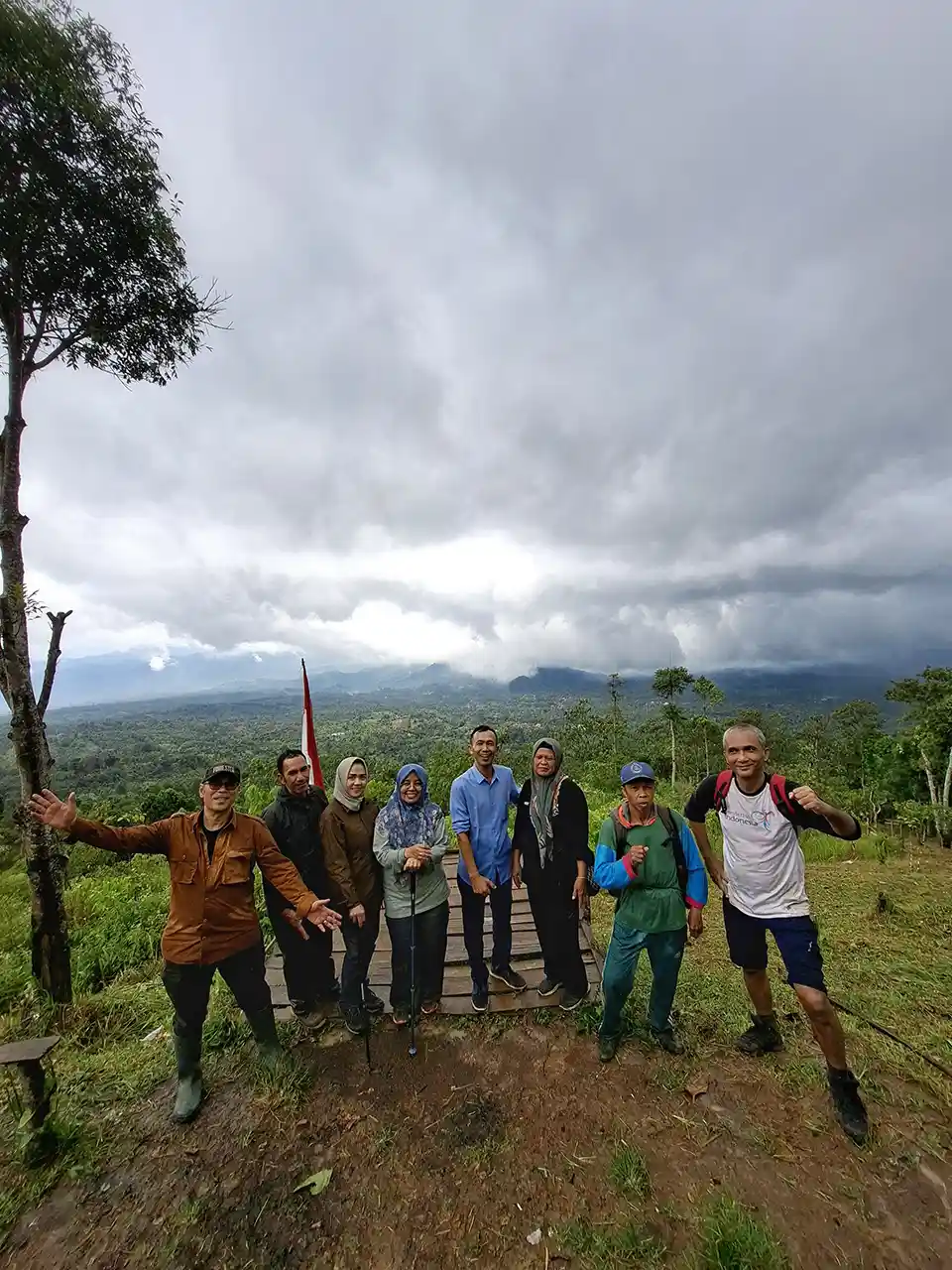 Gunung Pesawaran via Bukit Seribu Sewu KPH TAhura WAR - Yopie Pangkey - 1