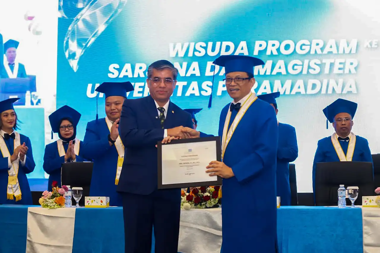 Menaker Lulusan Perguruan Tinggi Harus Miliki Strategi Triple Readiness Hadapi Era AI