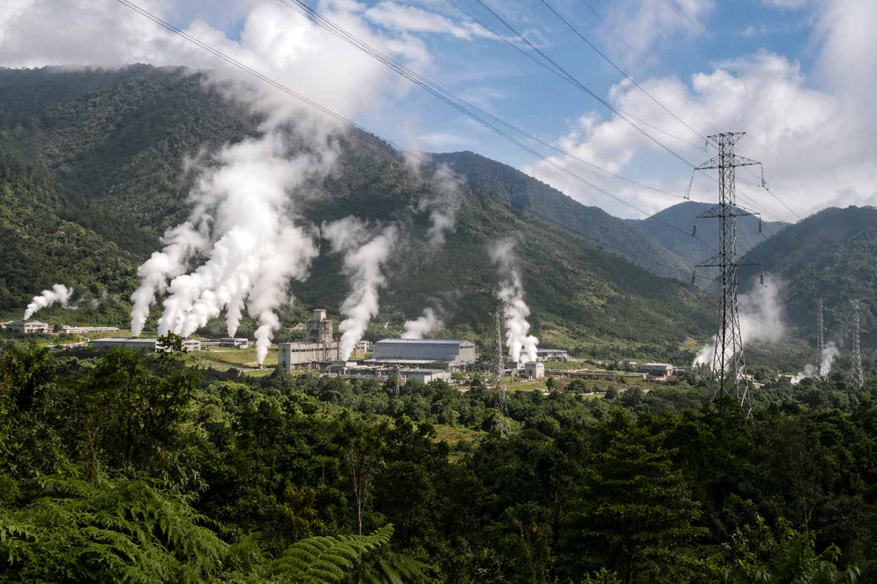 Pertamina Geothermal Energy PGEO Proyek PLTP Lumut Balai Unit 4 Listrik Hijau Sumatera Selatan Lampung