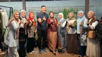Benang Emas yang Bercerita Asri Tapis Bawa Tapis Lampung ke Panggung Nasional - Kodam XXI Radin Inten 1