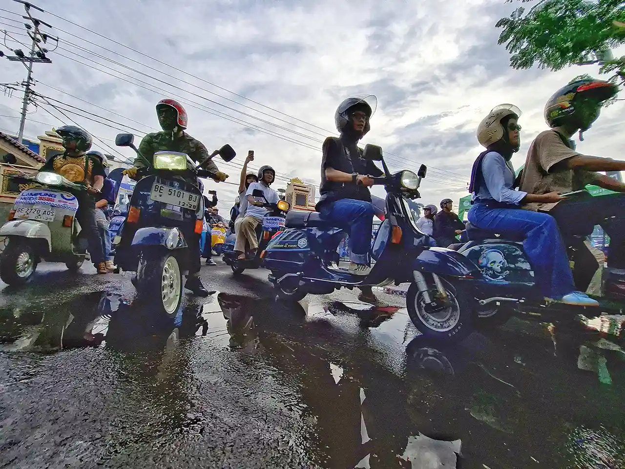 Foto Gambar Back to the Roots Lampung Mods Mayday 2026 Satukan Scooterist di Pasar Raya Lebak Budi - Yopie Pangkey