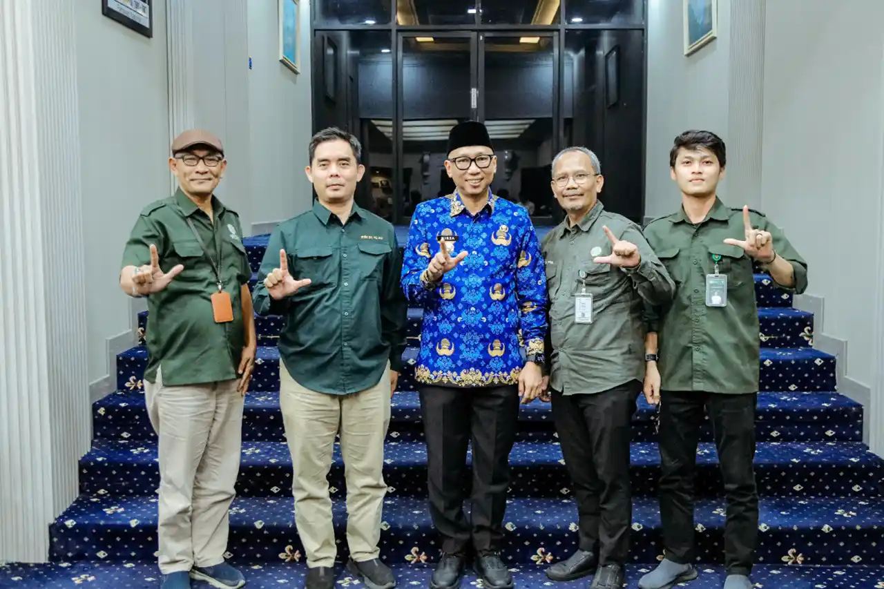 Foto Gubernur Lampung Rahmat Mirzani Djausal bersama Kepala BPHL Wilayah VI Dudi Iskandar
