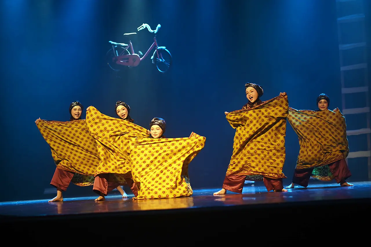 Foto Sanggar Gardancestory Hadirkan The Beginning of Bloom Ruang Tumbuh Penari Muda Lampung