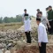 Jaga Sawah Saat Kemarau Lampung Timur Ela Siti Nuryamah Bangun Embung Cadangan Air di Pekalongan.webp
