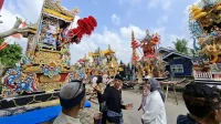 Ngaben Massal Balinuraga Potret Toleransi yang Dipanggul Bersama di Lampung Selatan - Yopie Pangkey 4 Ngaben Massal Balinuraga Potret Toleransi yang Dipanggul Bersama di Lampung Selatan - Yopie Pangkey 4