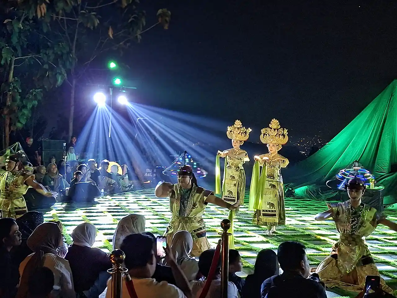 Sendratari Tanoh Krakatau Kembali Pentas Tiket Ludes 3 Jam - Gar Dancestory Bukit Aslan - Yopie Pangkey - 4