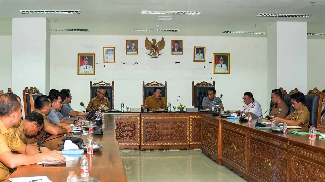 Bupati Pesisir Barat PAD Naik Rakyat Jangan Terbebani 2