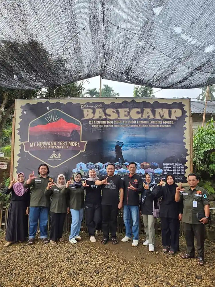 Wabup Pesawaran Antonius Muhammad Ali Jelajahi Desa Harapan Jaya Way Ratai, dari Kebun Kopi hingga Air Terjun 1 - Yopie Pangkey