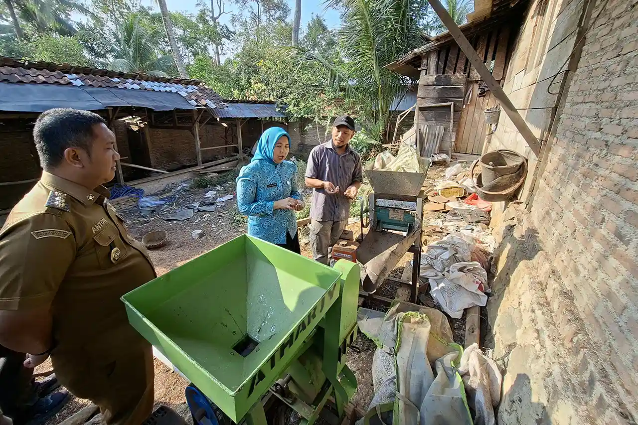 Wakil BUpati Wabup Antonius Muhammad Ali Skema IAD Perhutanan Sosial Bantu Pembangunan Daerah - Yopie Pangkey 2