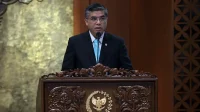 Menteri Ketenagakerjaan Yassierli - 10 Poin Penting UU Pelindungan Ketenagakerjaan bagi Pekerja